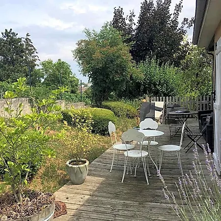 Au Coeur Des Vignes Bed & Breakfast 3*