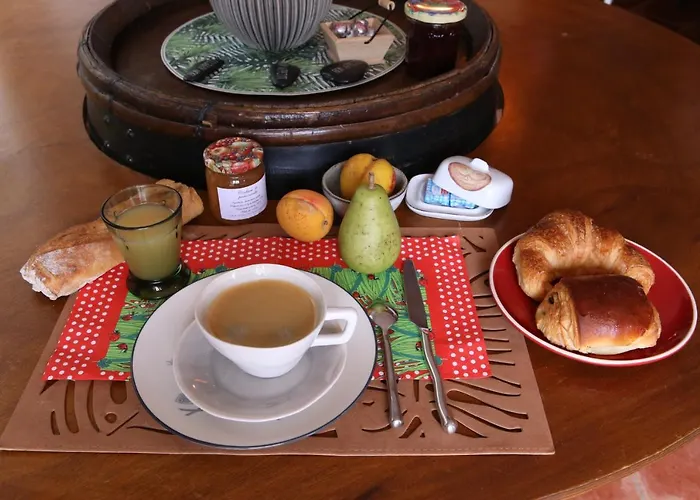 Au Coeur Des Vignes Bed & Breakfast 3*